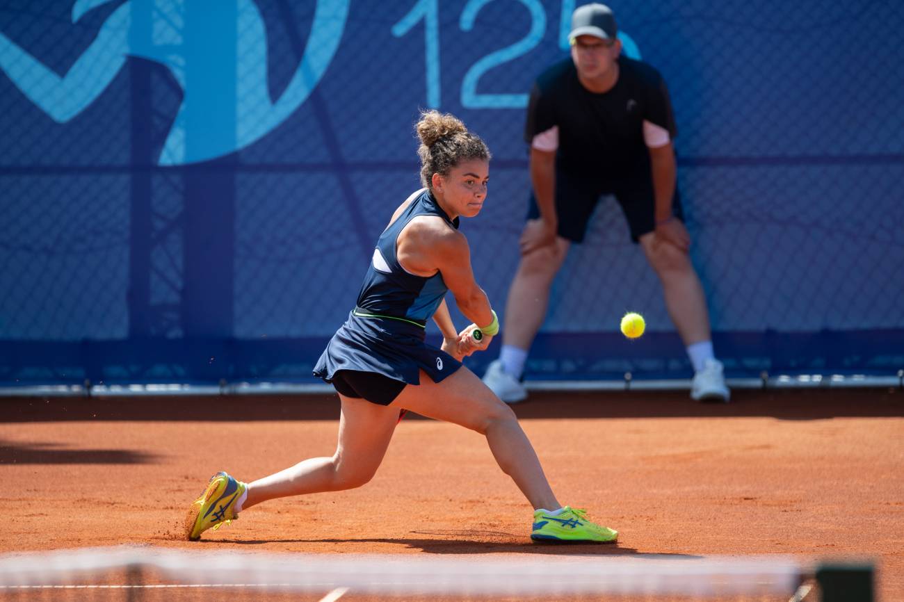 Tomorrow, Makarska is cheering for Ana Konjuh